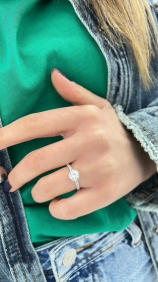 Küçük Boy Maxi Tektaş Yüzük