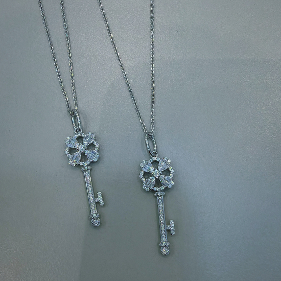 Locky D color Baguette Ithal Kolye