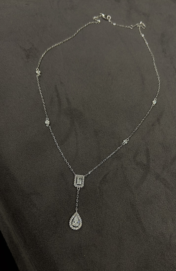 Lilya Diamond D color Kolye