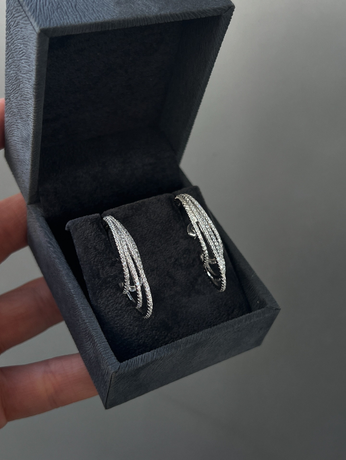 Giyan Slim Diamond Küpe