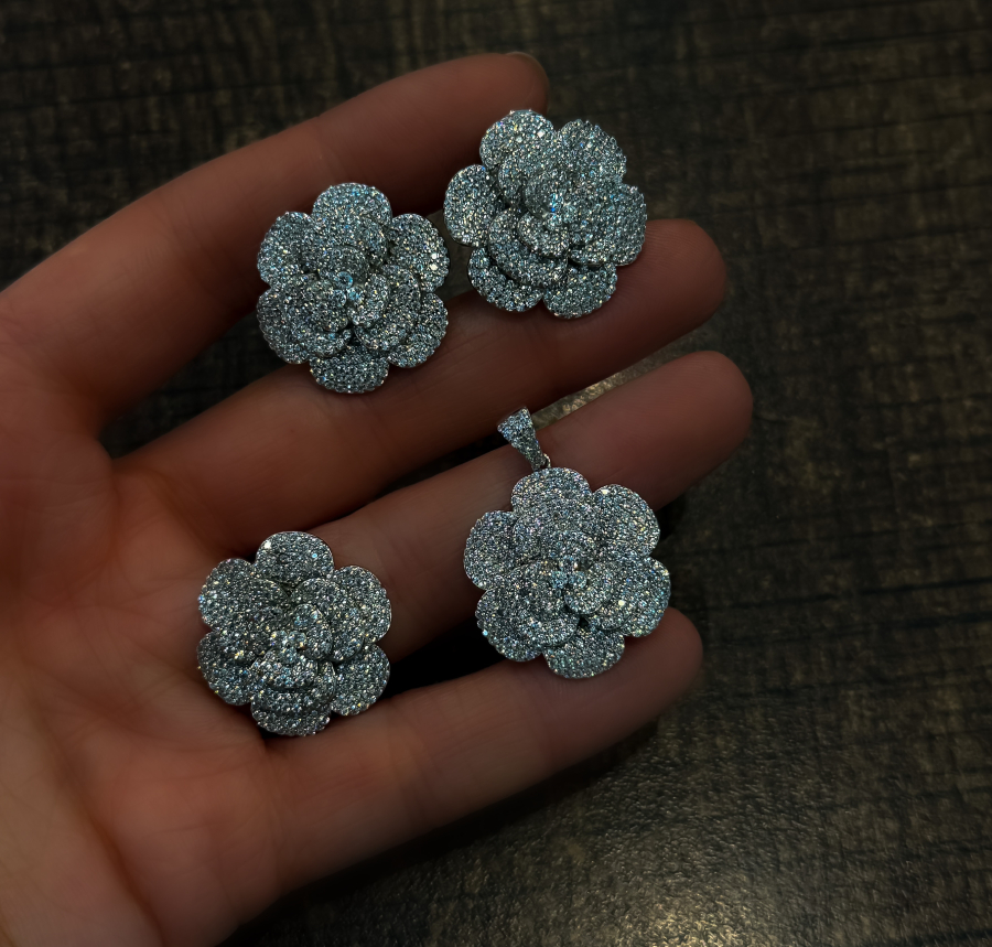 Chateau Rose Diamond Set