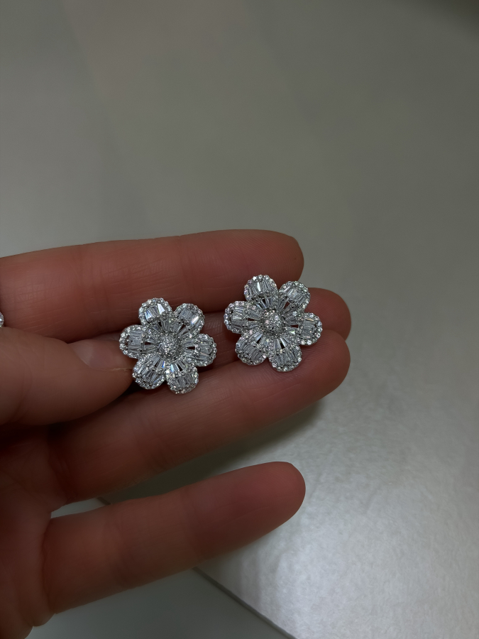 Svean Diamond İthal Küpe